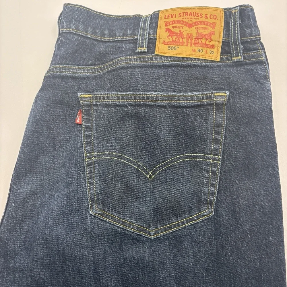 Levi's 505 Regular Fit Jeans 40x32‎ Straight Leg Zip Fly Classic Denim Dark Blue